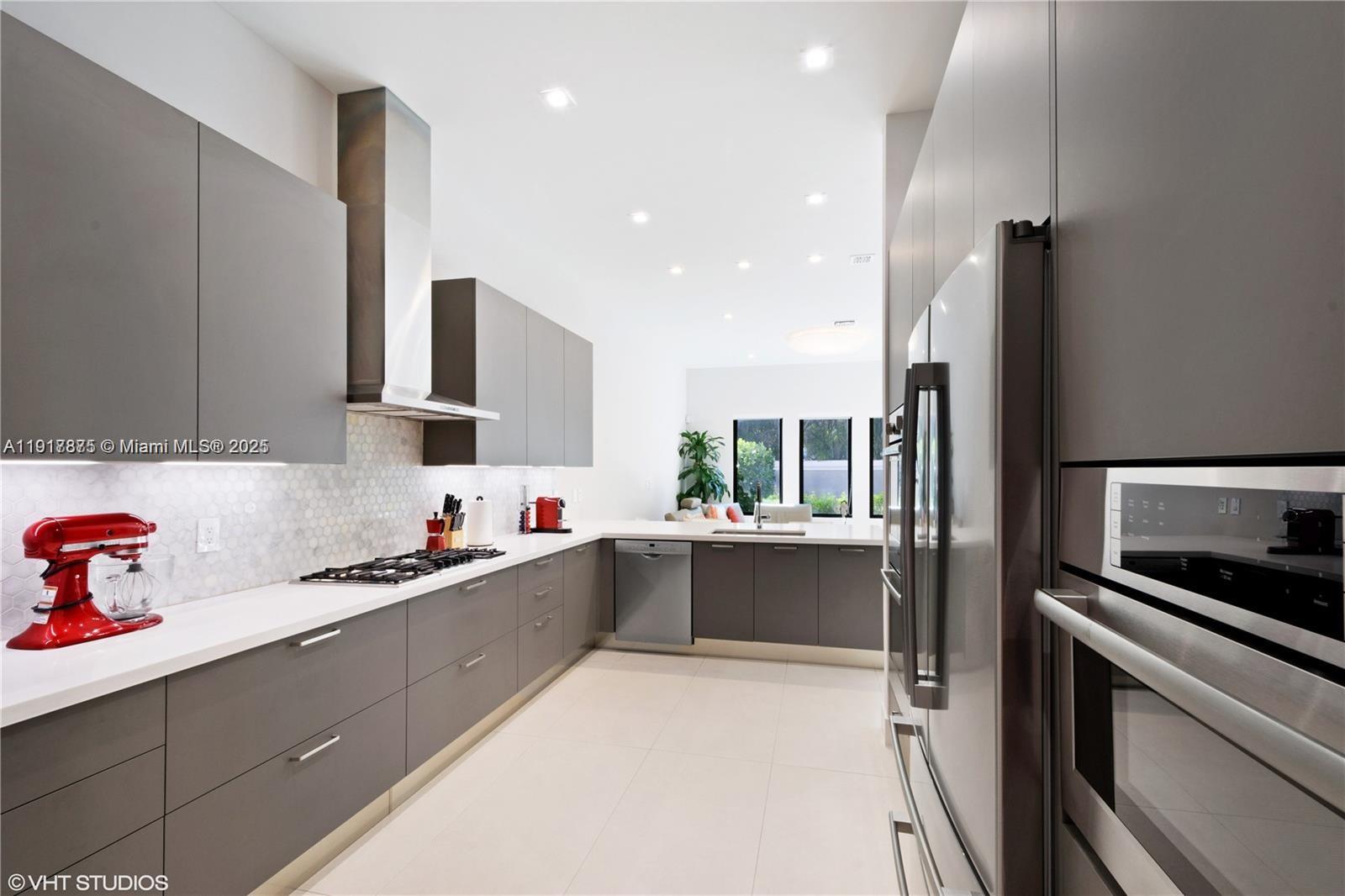 PRESERVE AT EMERALD HILLS - Residential