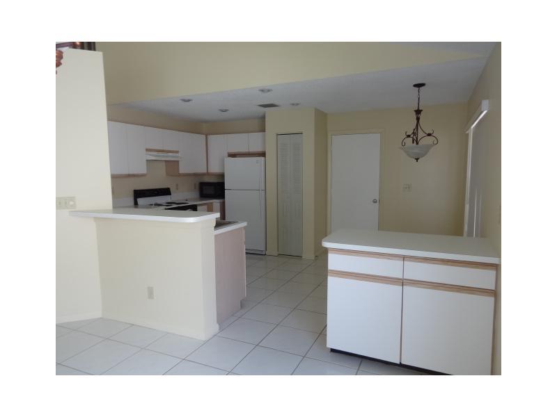 FOREST RIDGE CLUSTER HOME - Residential Lease