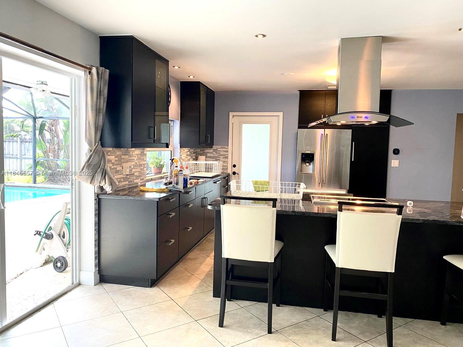 4116 Taft St, Hollywood, FL, 33021/$870,000 1 4116 Taft St
