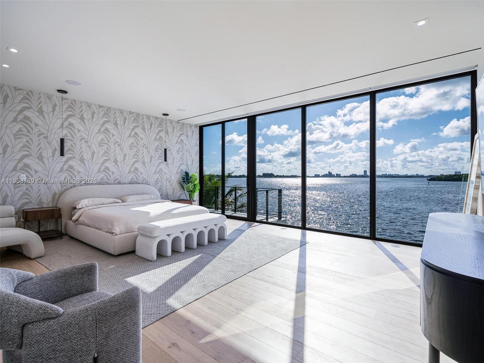 SAN SOUCI ESTATES - Residential Lease