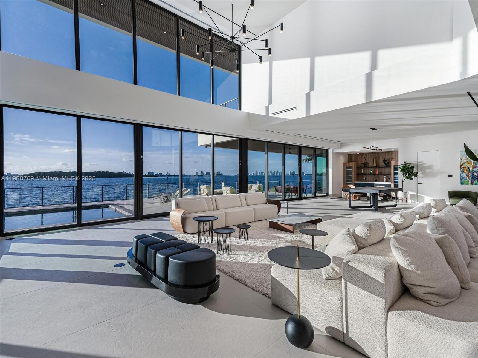 SAN SOUCI ESTATES - Residential Lease