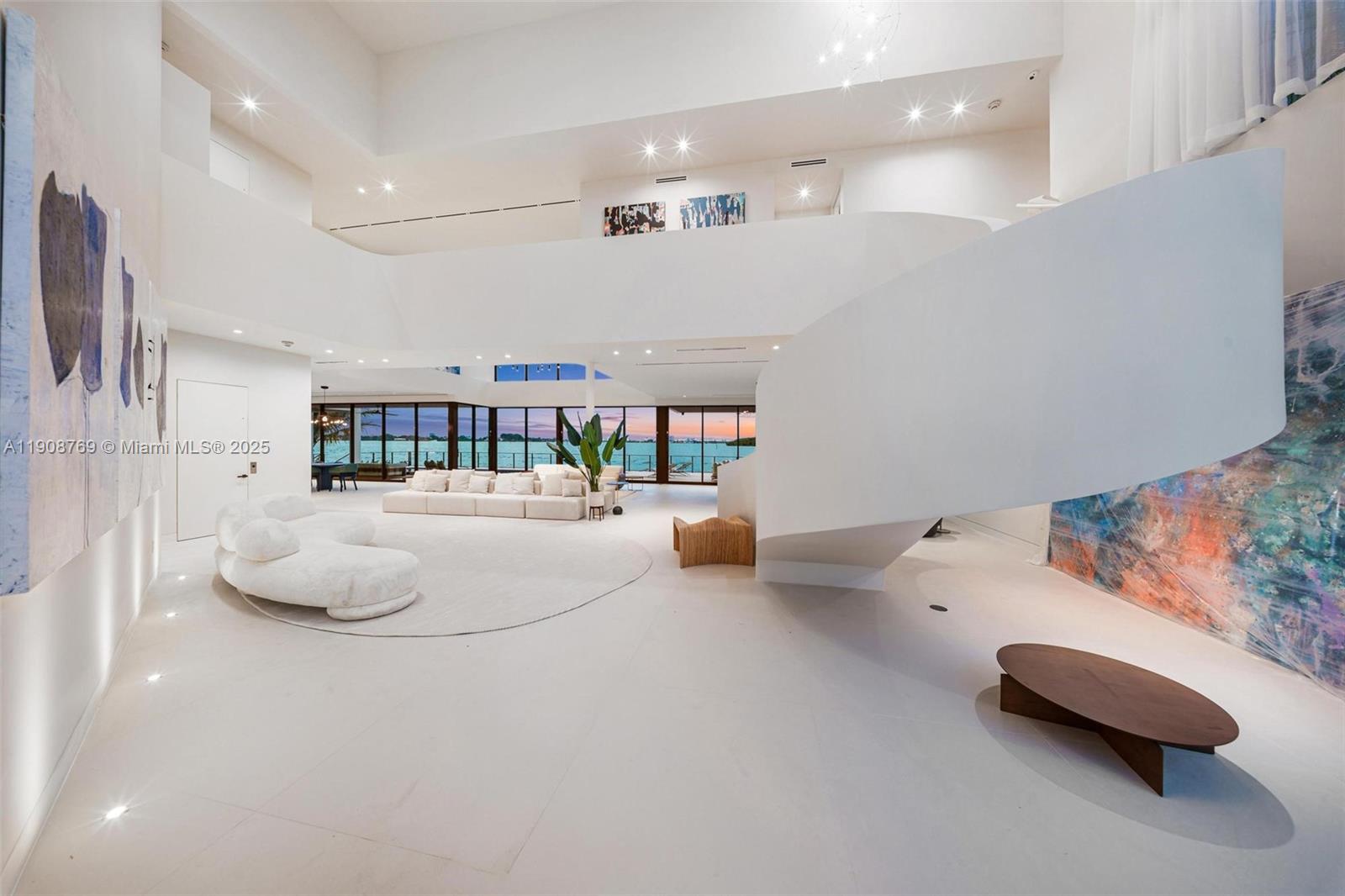 SAN SOUCI ESTATES - Residential Lease