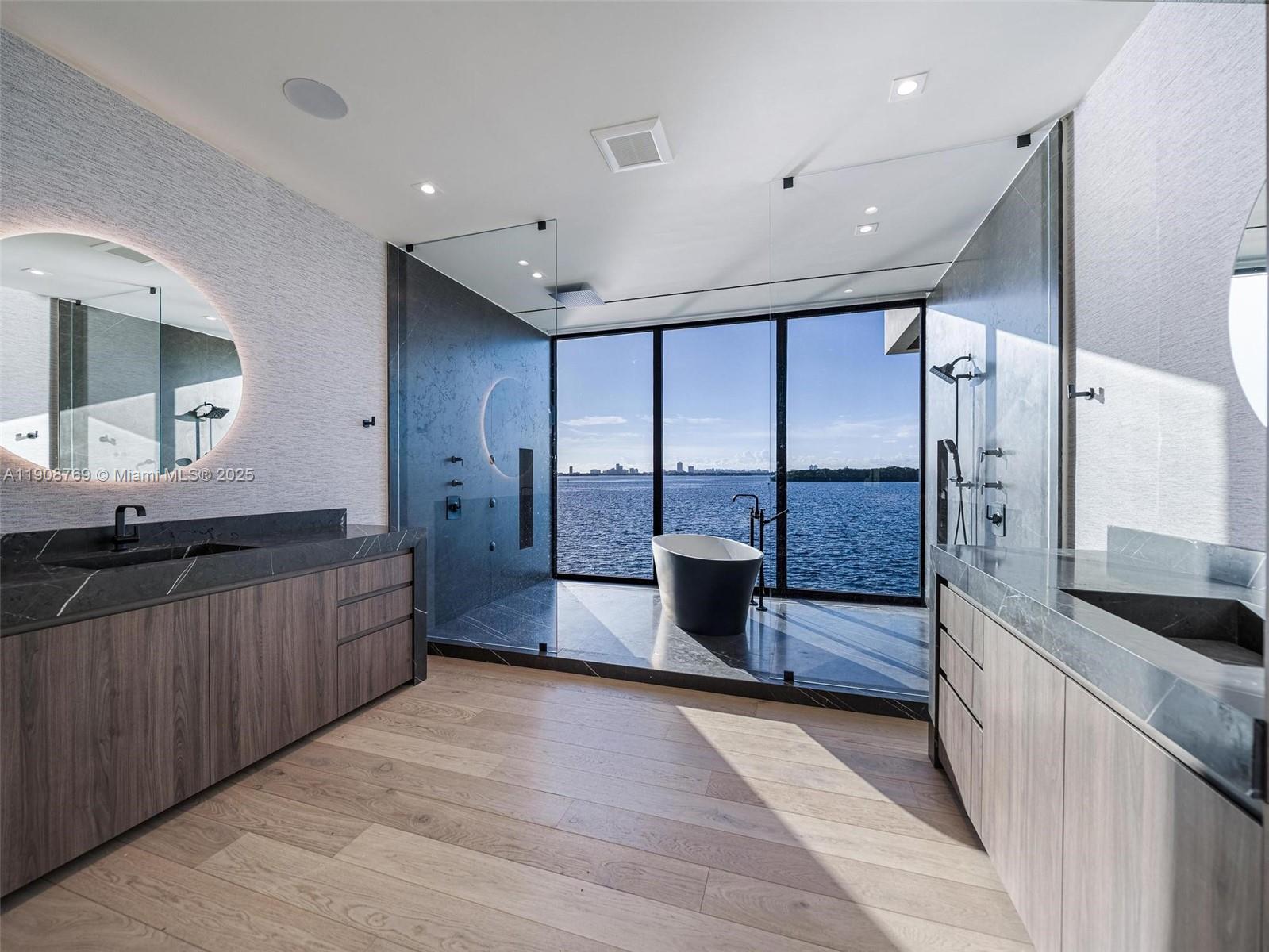 SAN SOUCI ESTATES - Residential Lease