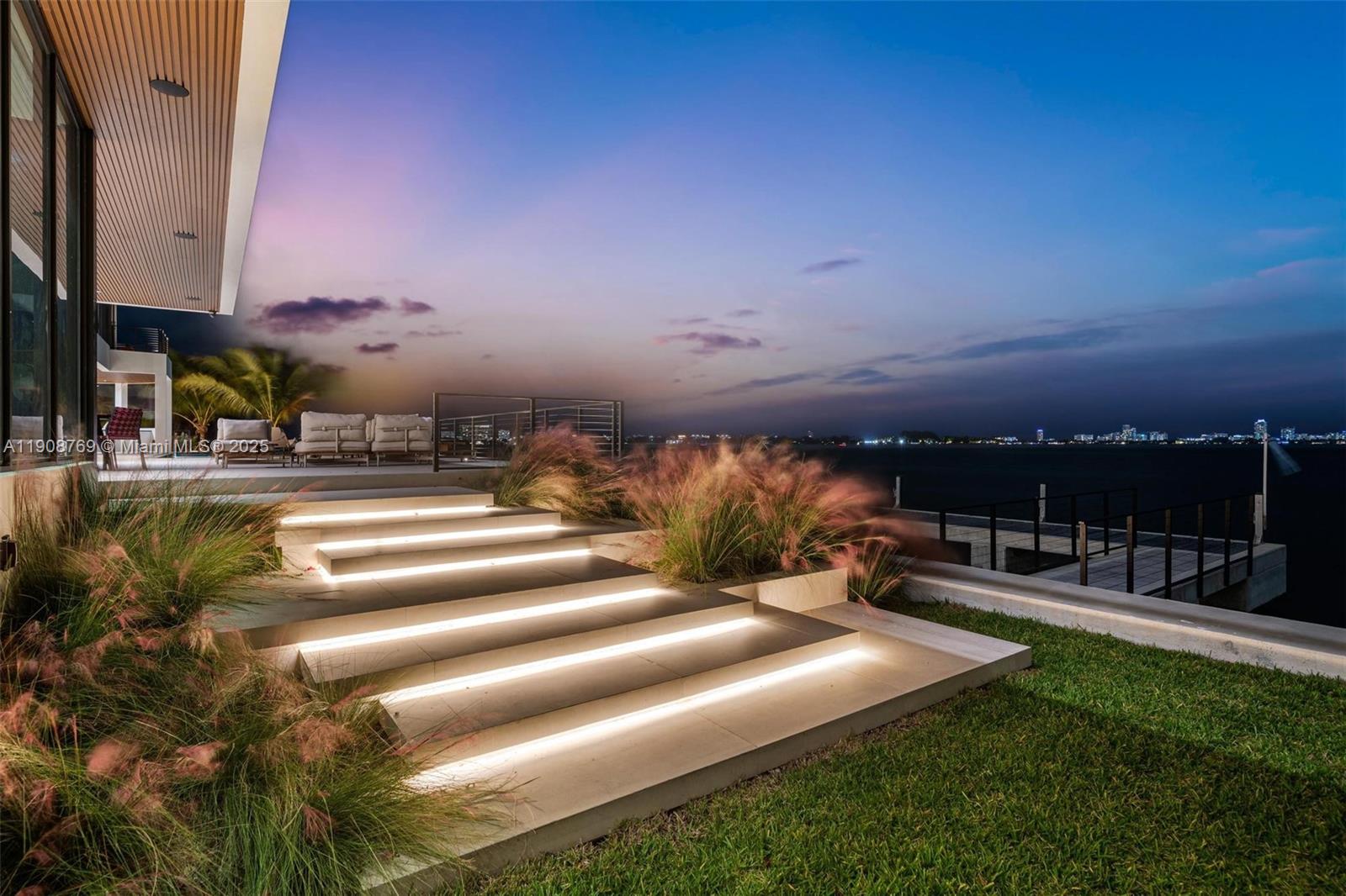 SAN SOUCI ESTATES - Residential Lease