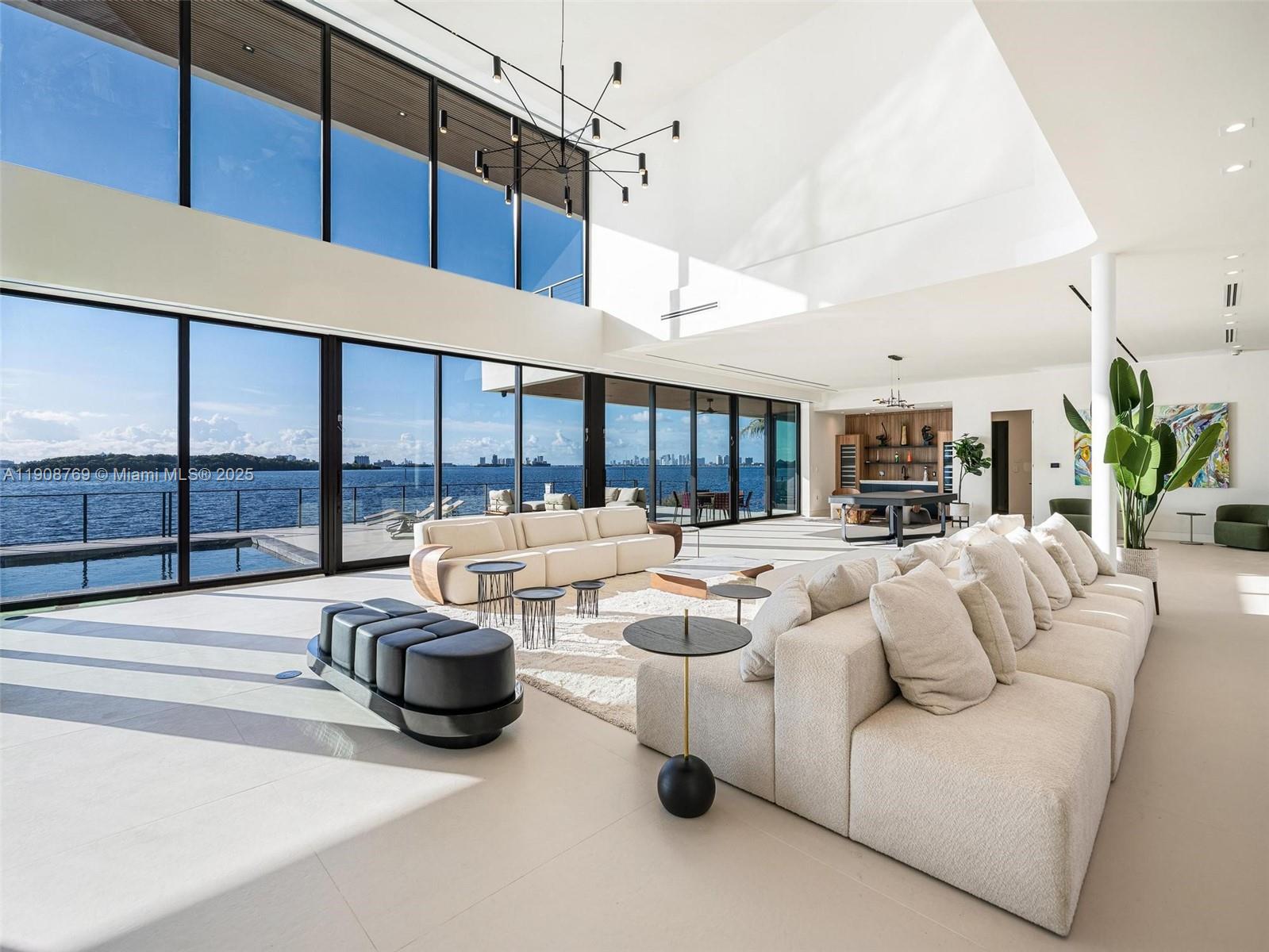 SAN SOUCI ESTATES - Residential Lease