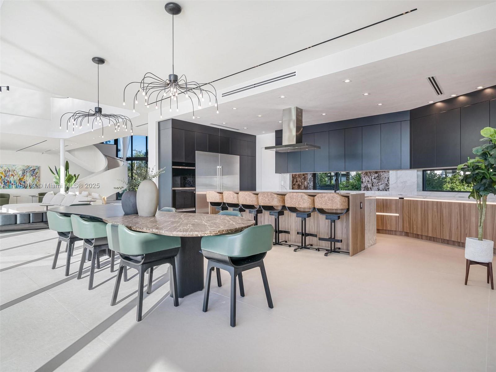 SAN SOUCI ESTATES - Residential Lease