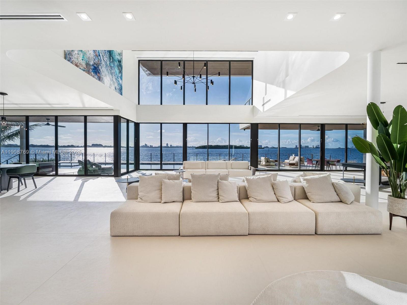 SAN SOUCI ESTATES - Residential Lease