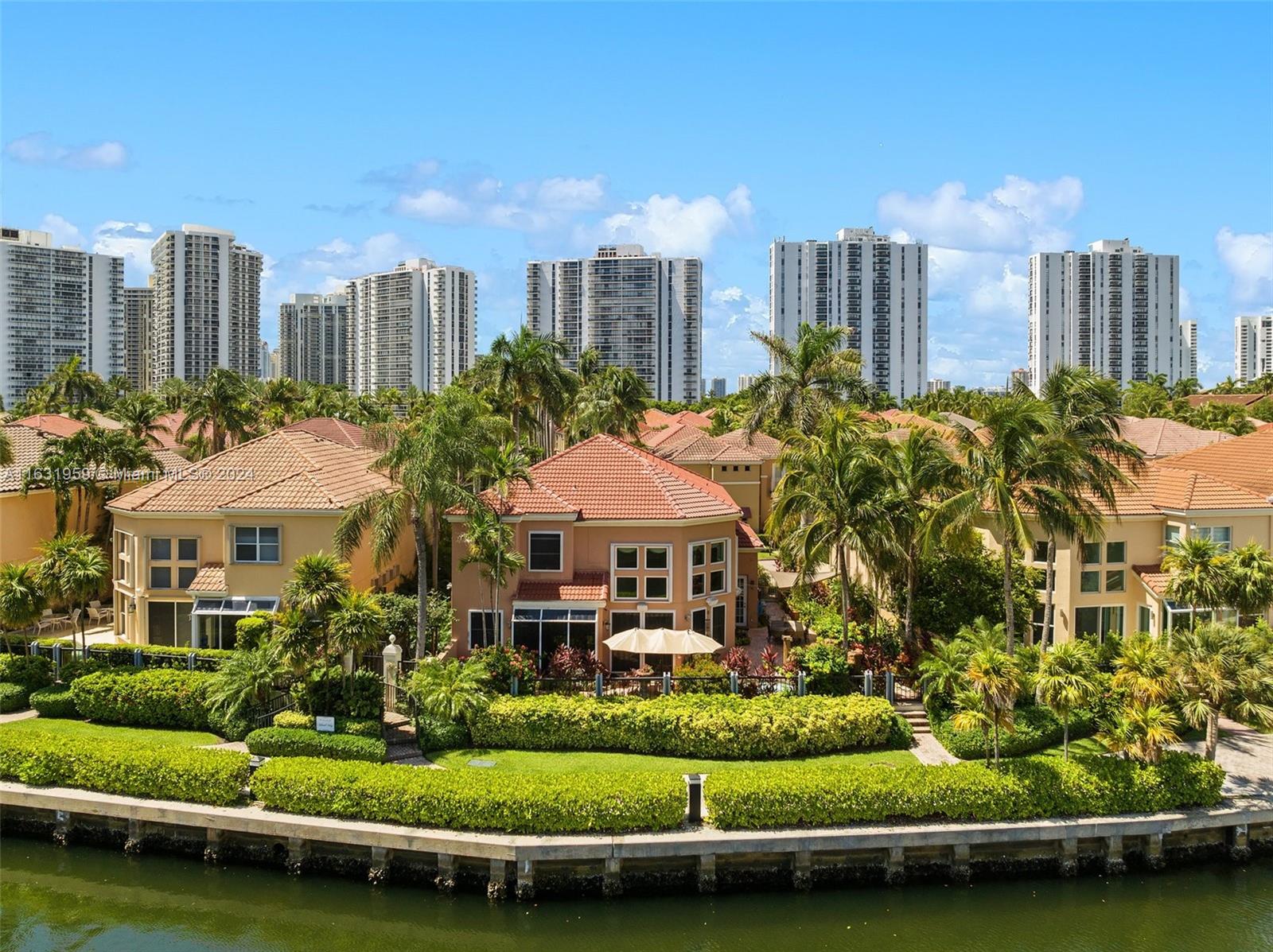 ISLAND WAY - Residential