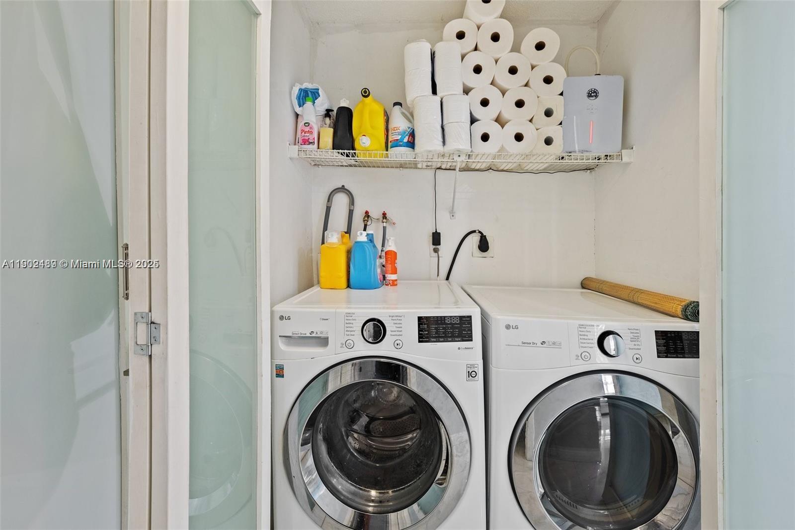 RICHARDS HOMES - Residential Lease