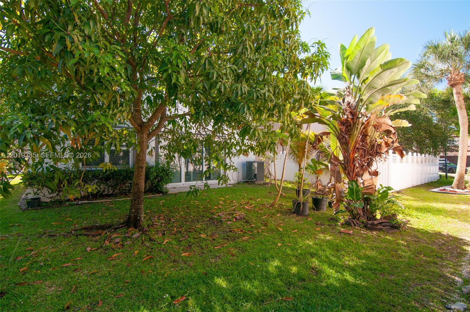 RIVIERA ISLES III - Residential