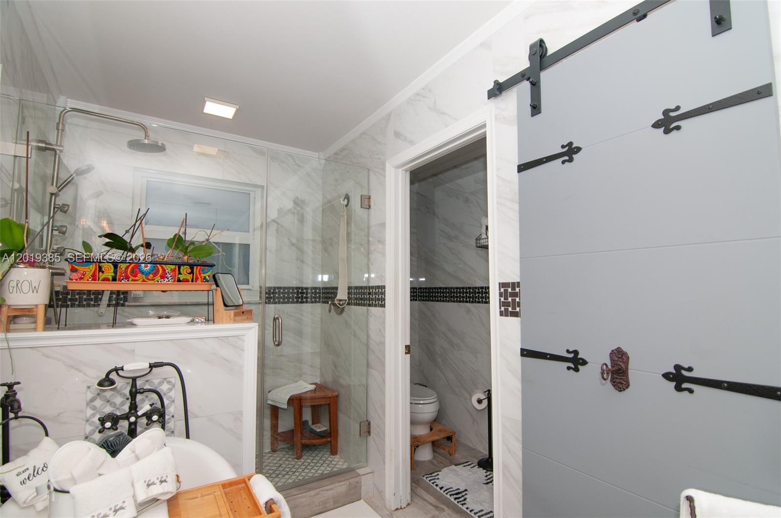 RIVIERA ISLES III - Residential