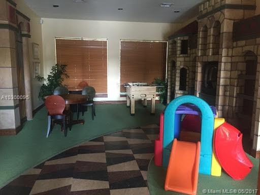 CARRINGTON AT COCONUT CRE - Residential Lease