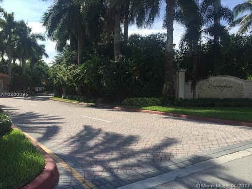 CARRINGTON AT COCONUT CRE - Residential Lease