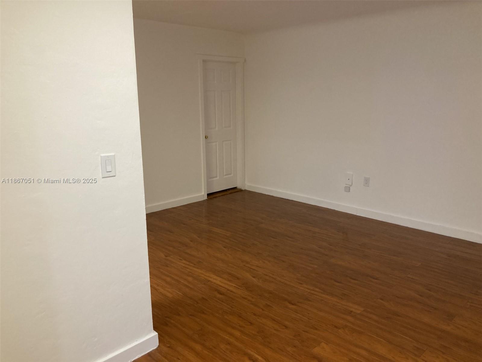 2101 Bay Dr 3