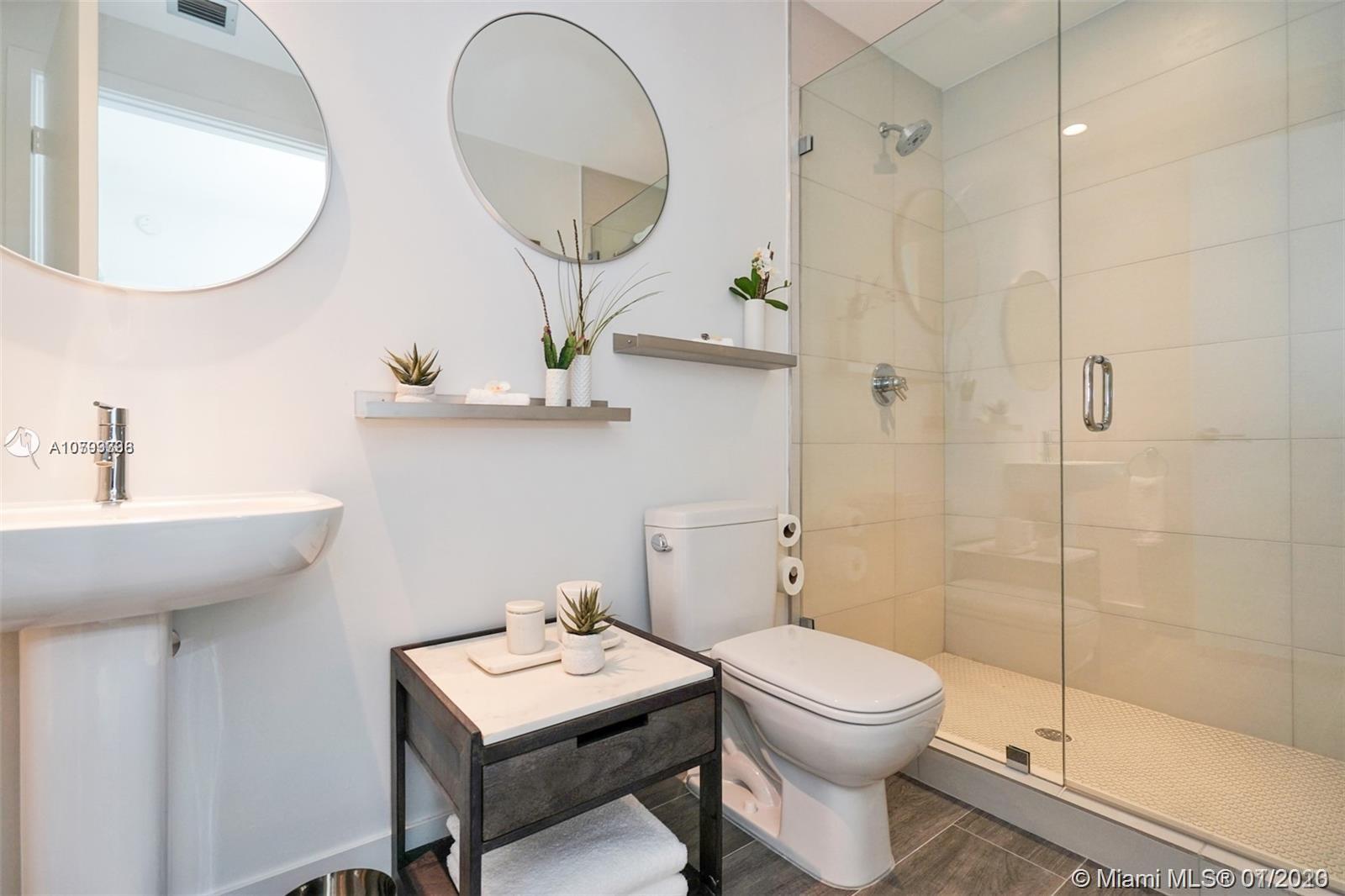 BISCAYNE BEACH CONDOMINIU - Residential Lease