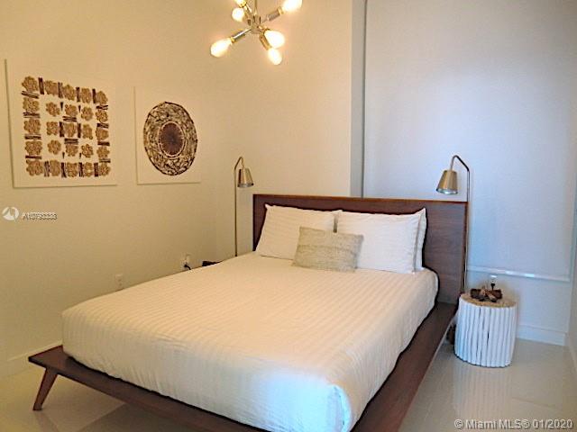 BISCAYNE BEACH CONDOMINIU - Residential Lease