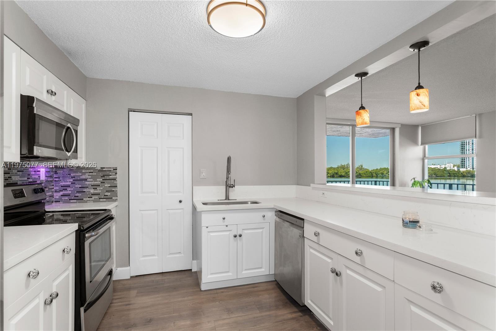 REEF EAST CONDO - Residential