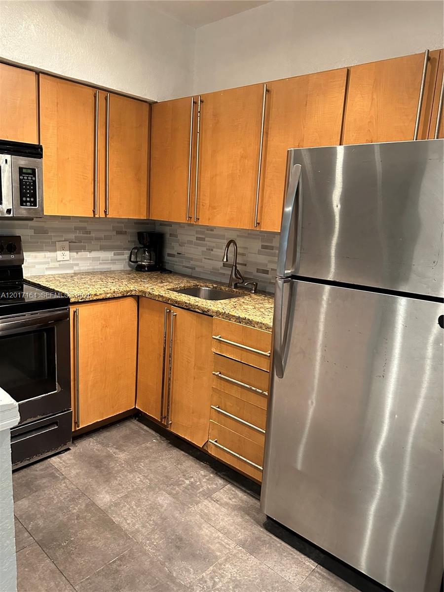 OASIS ON THE BEACH CONDO - Residential