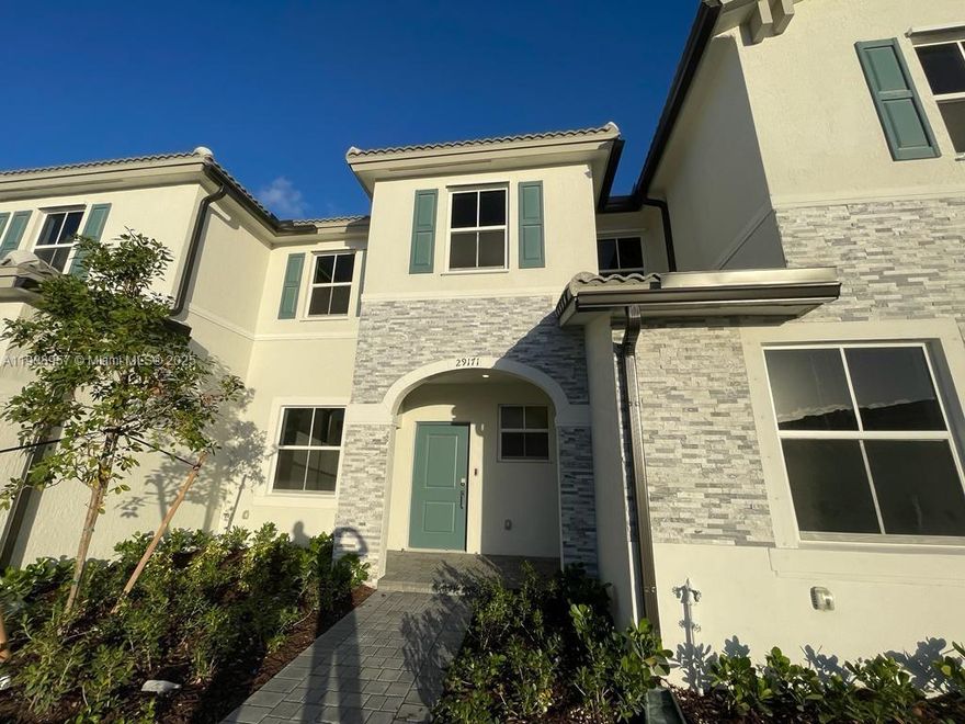 Welcome to Cedar Pointe! Built in 2023, this stunning 3-bedroom, 2.5-bath villa offers the perfect blend of modern style and comfort. Featuring a spacious open floor plan with tile floors downstairs and carpet upstairs, this home is designed for both everyday living and entertaining. The contemporary kitchen includes stainless steel appliances, sleek cabinetry, and an eat-in area. The primary suite features a walk-in closet and private bath with a step-in shower. Enjoy outdoor relaxation with a fenced patio, plus a one-car garage and assigned parking. Cedar Pointe is a gated community offering a clubhouse and recreation areas. Centrally located near schools, shopping, dining, and major highways. Pet-friendly and move-in ready!