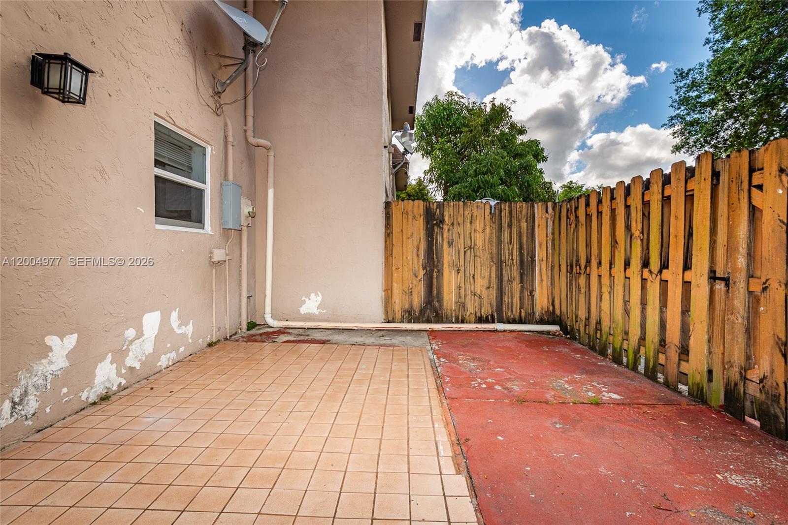 TAM OSHANTER GARDENS FAMIl - Residential