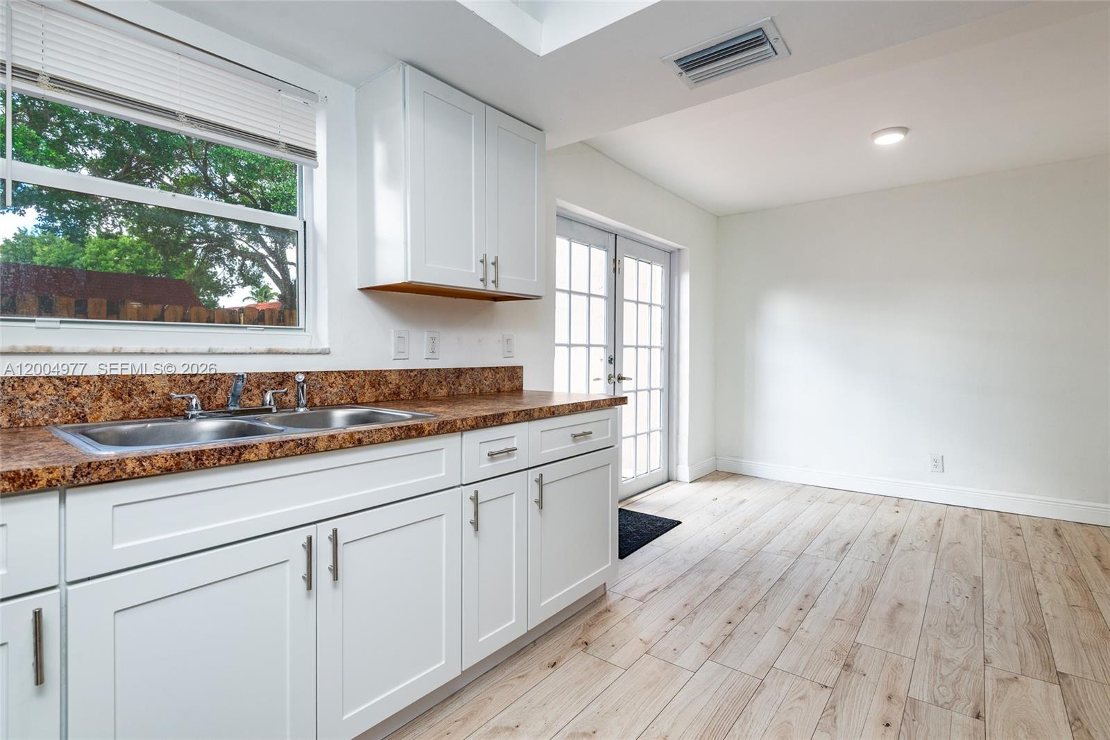 TAM OSHANTER GARDENS FAMIl - Residential