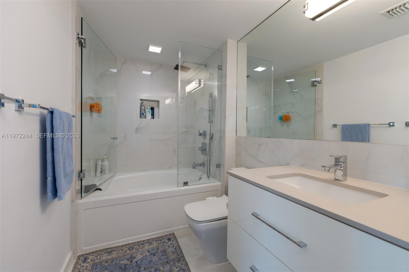 YACHT CLUB AT PORTOFINO C - Residential Lease