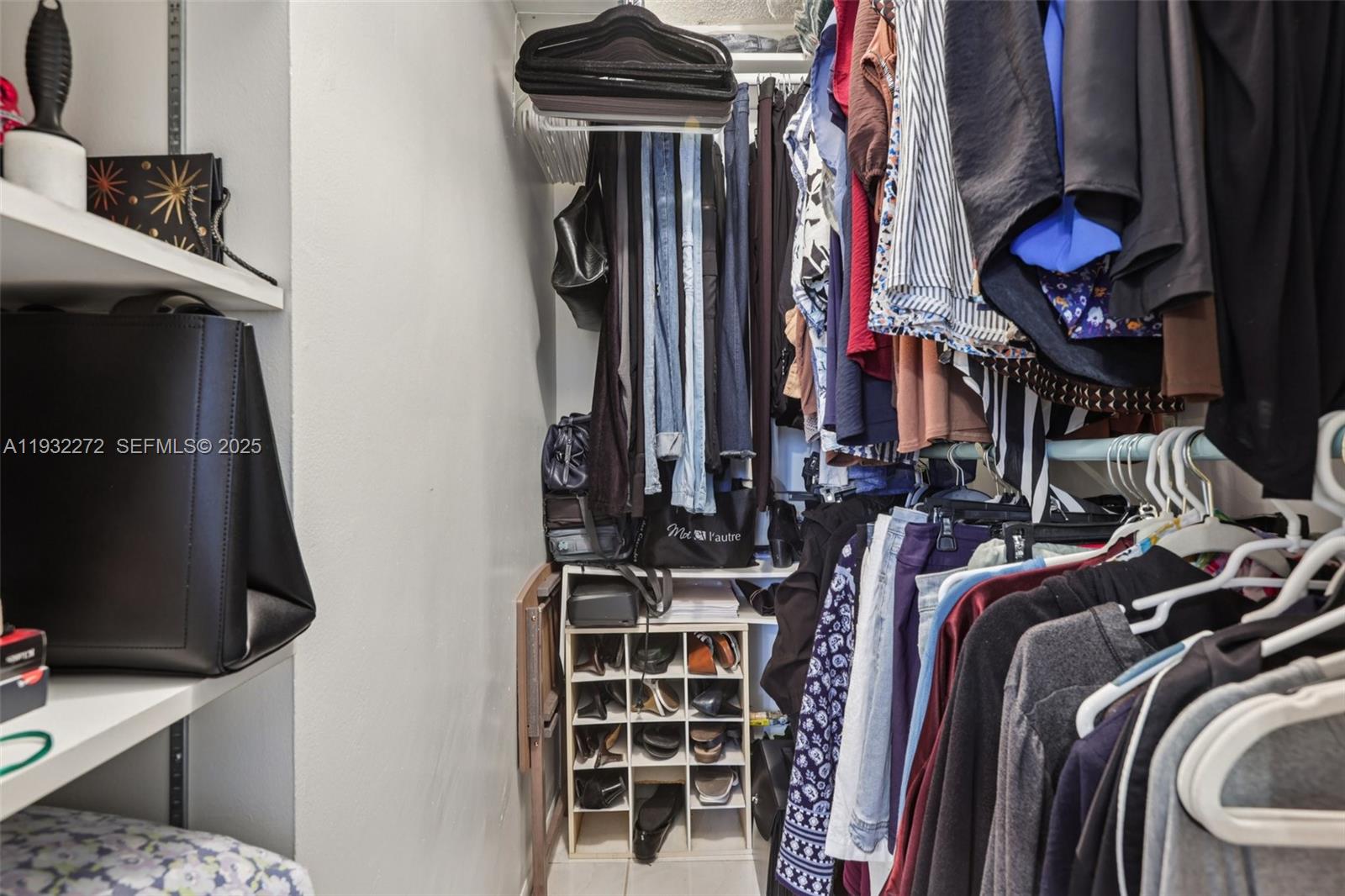 CYPRESS CHASE CONDO NO 3 - Residential