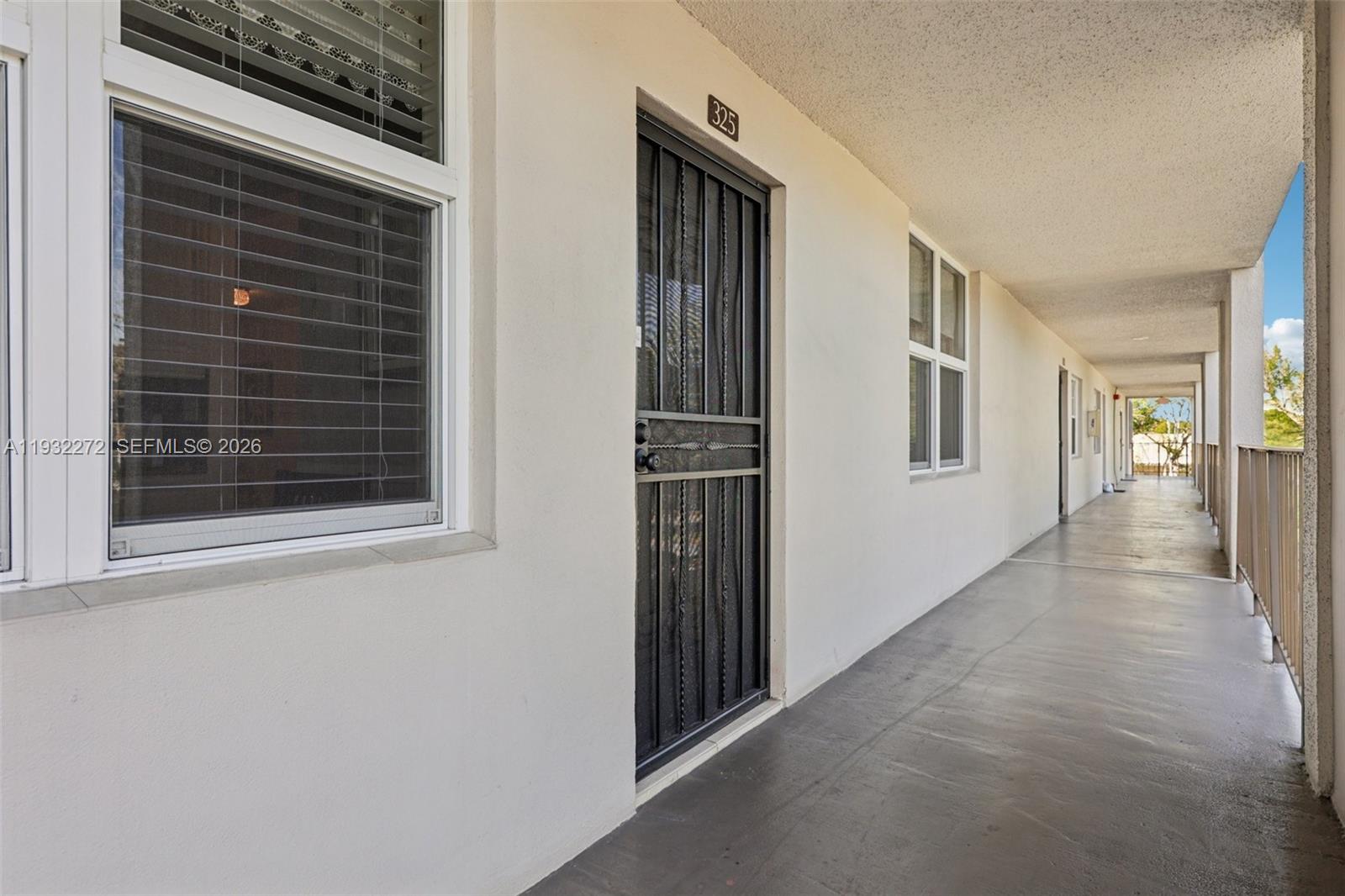 CYPRESS CHASE CONDO NO 3 - Residential