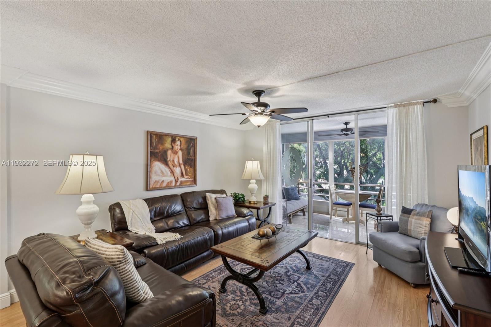 CYPRESS CHASE CONDO NO 3 - Residential