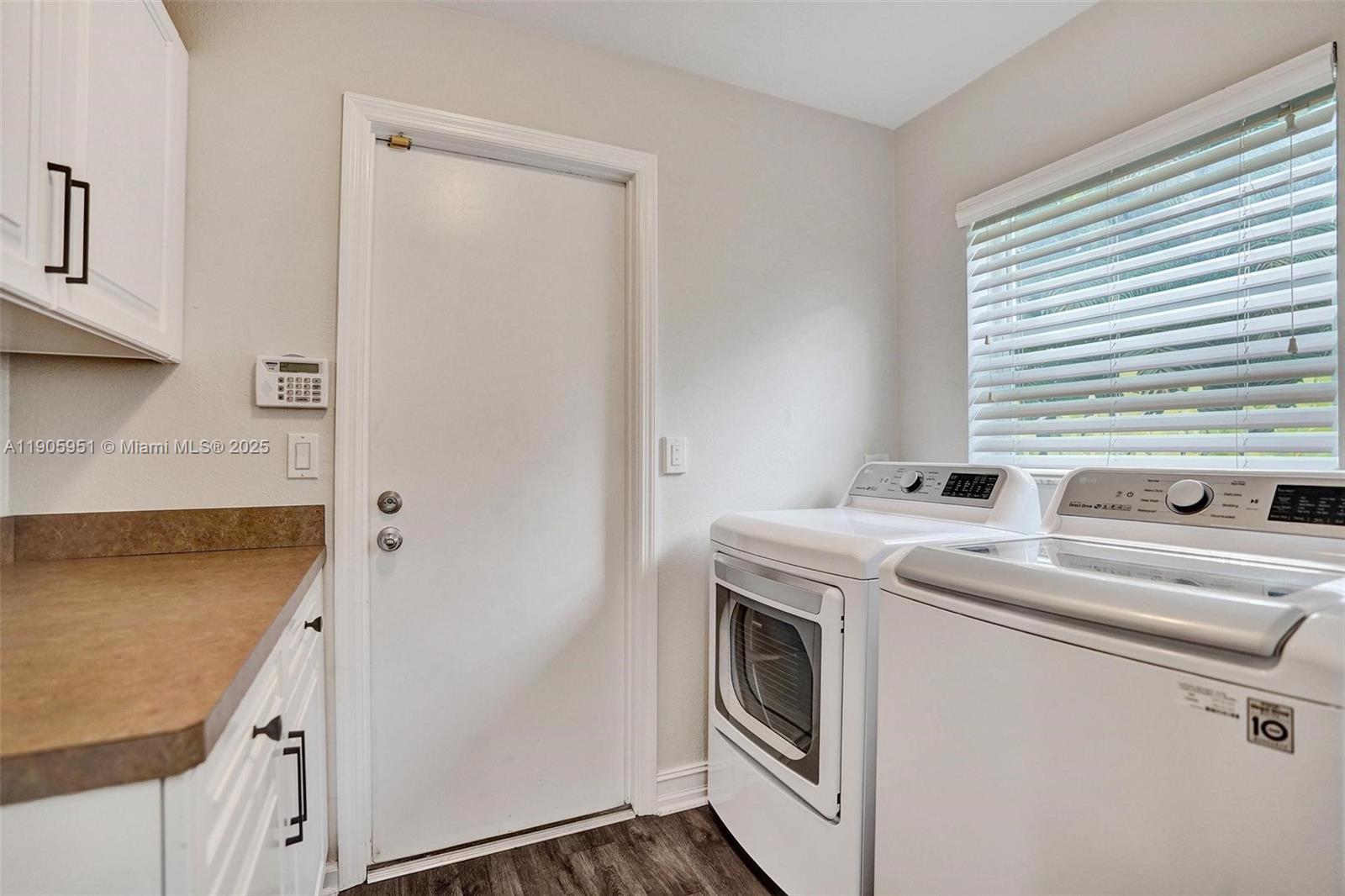 BOCA TIERRA 2ND SEC - Residential Lease