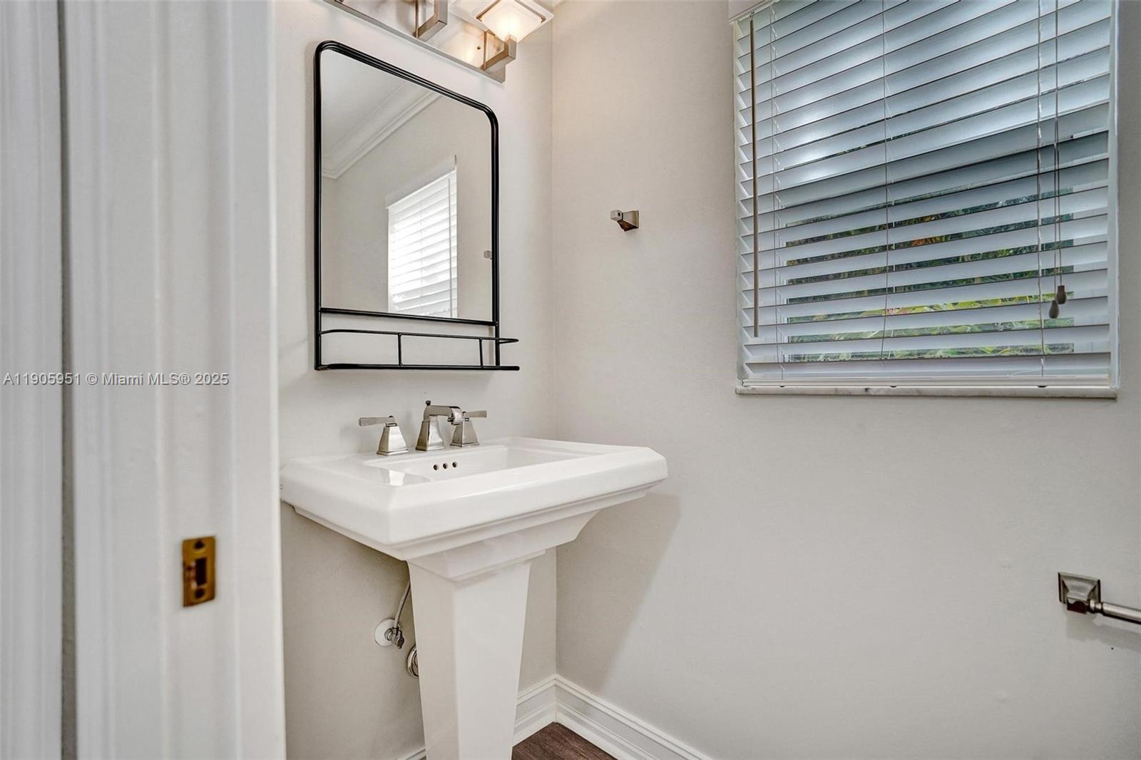 BOCA TIERRA 2ND SEC - Residential Lease