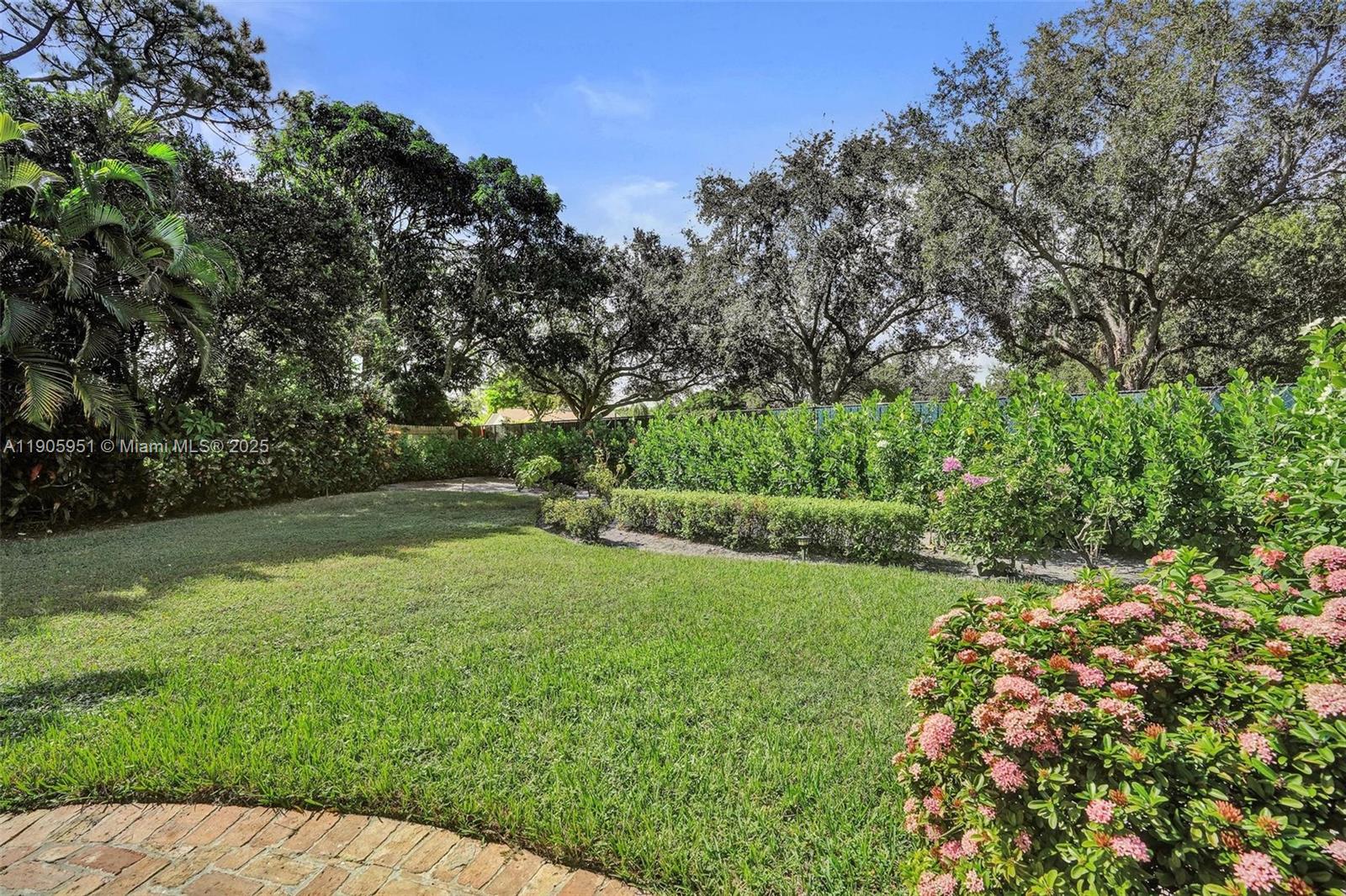 BOCA TIERRA 2ND SEC - Residential Lease