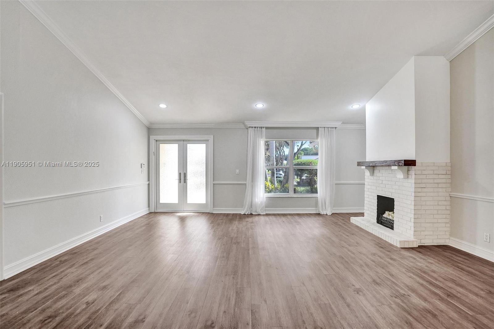 BOCA TIERRA 2ND SEC - Residential Lease