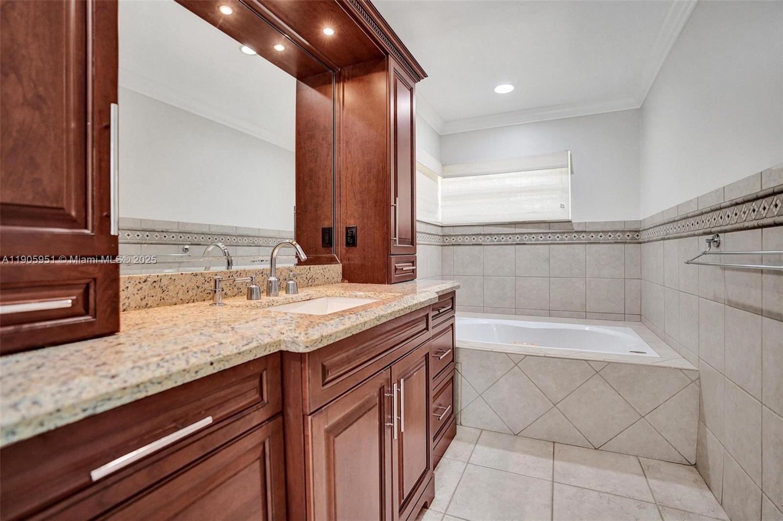 BOCA TIERRA 2ND SEC - Residential Lease