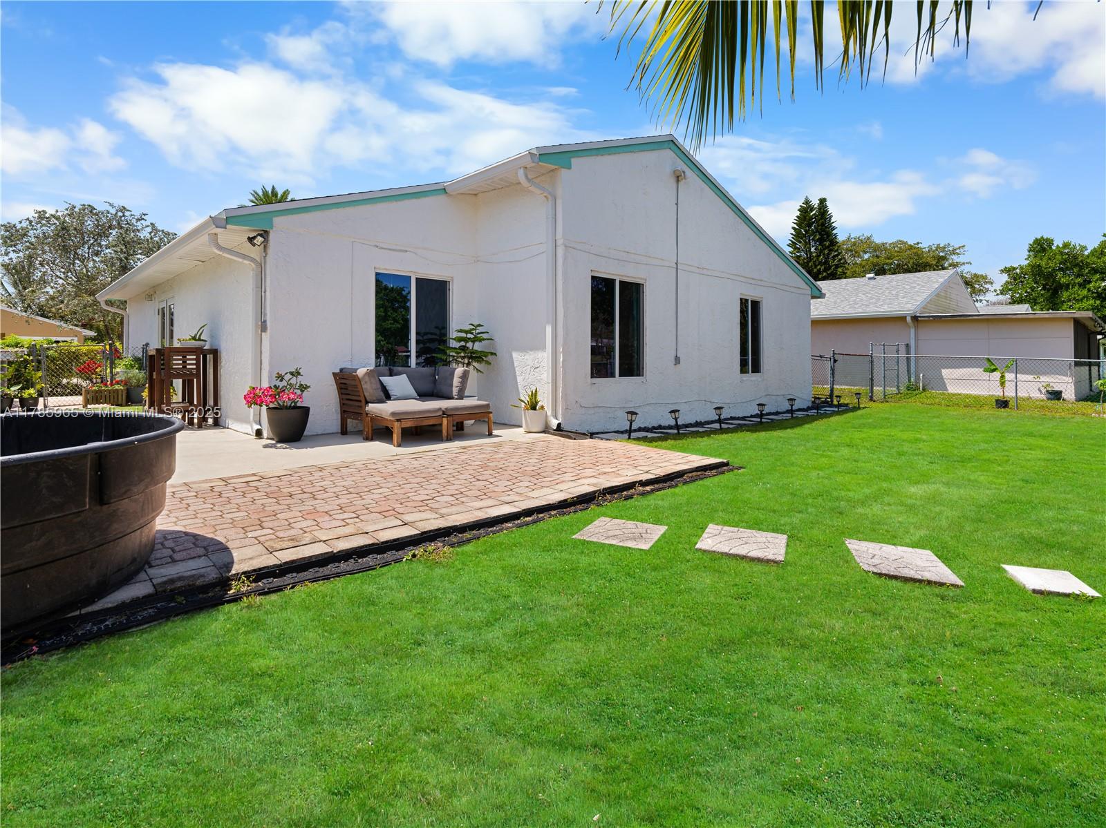 COUNTRY PARK AT BOCA RATO - Residential