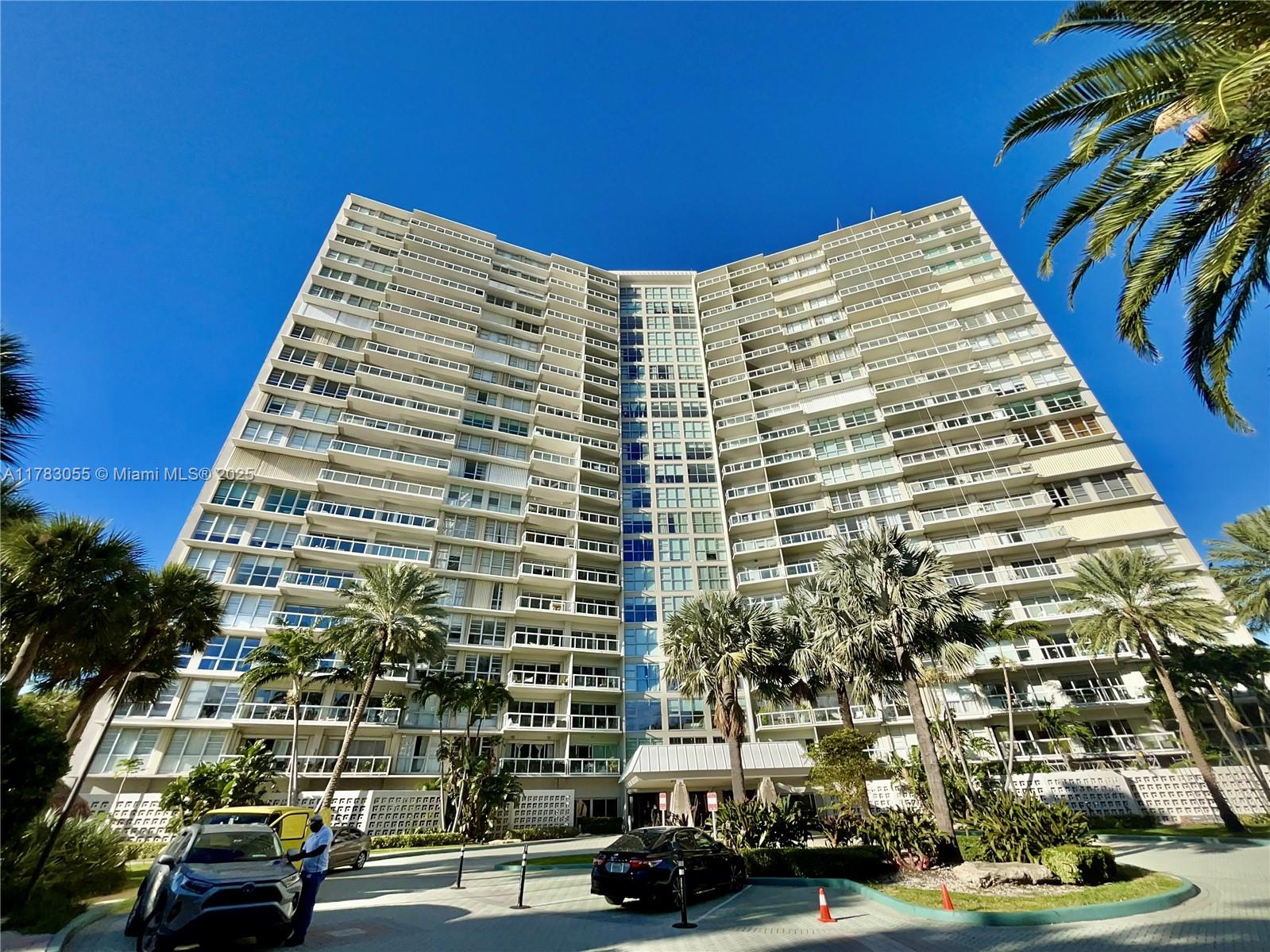 Property for Sale at 2451 Brickell Ave 4P, Miami, Broward County, Florida - Bedrooms: 1 
Bathrooms: 1  - $499,000