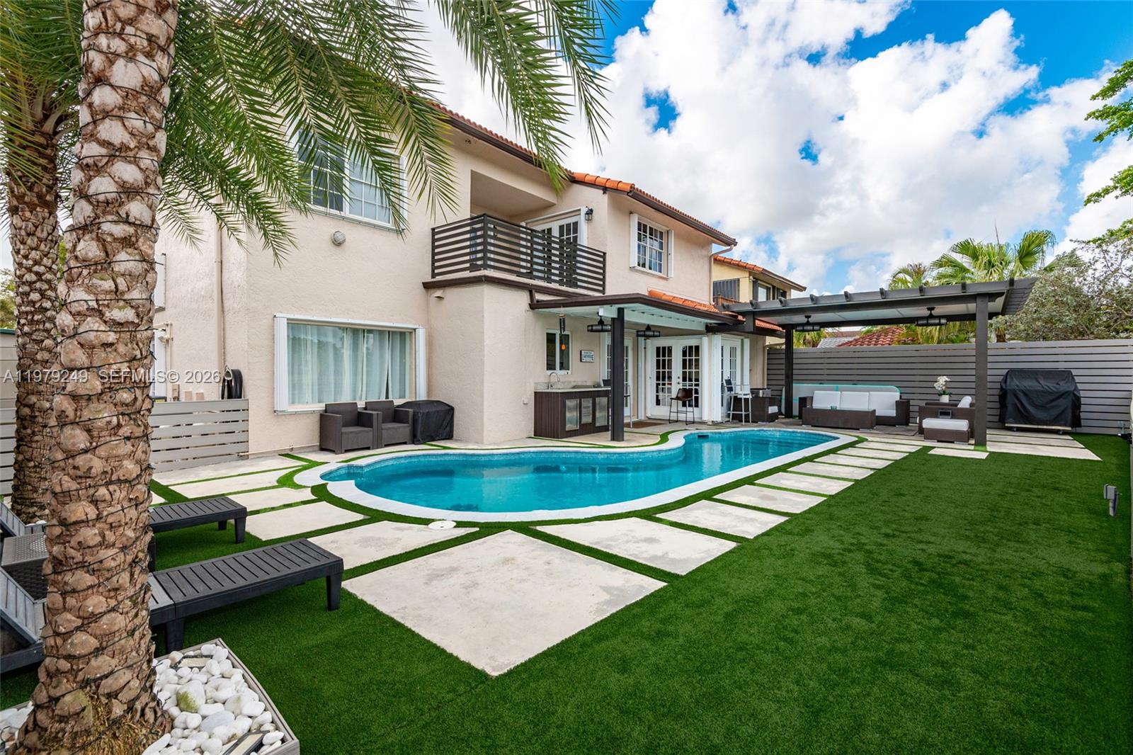 HAMMOCKS SEC 3 - Residential