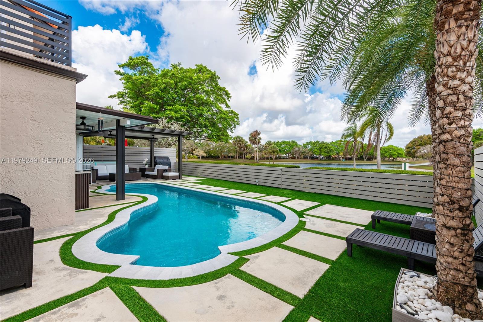 HAMMOCKS SEC 3 - Residential