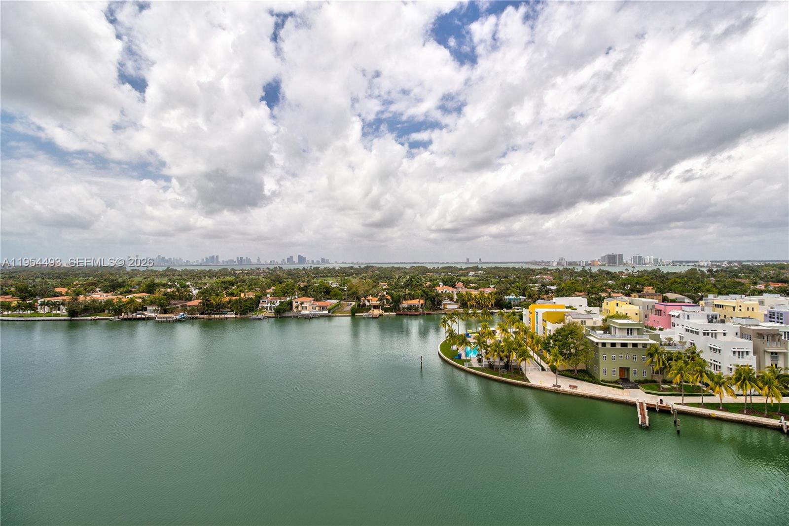 5900 Collins Ave 1207