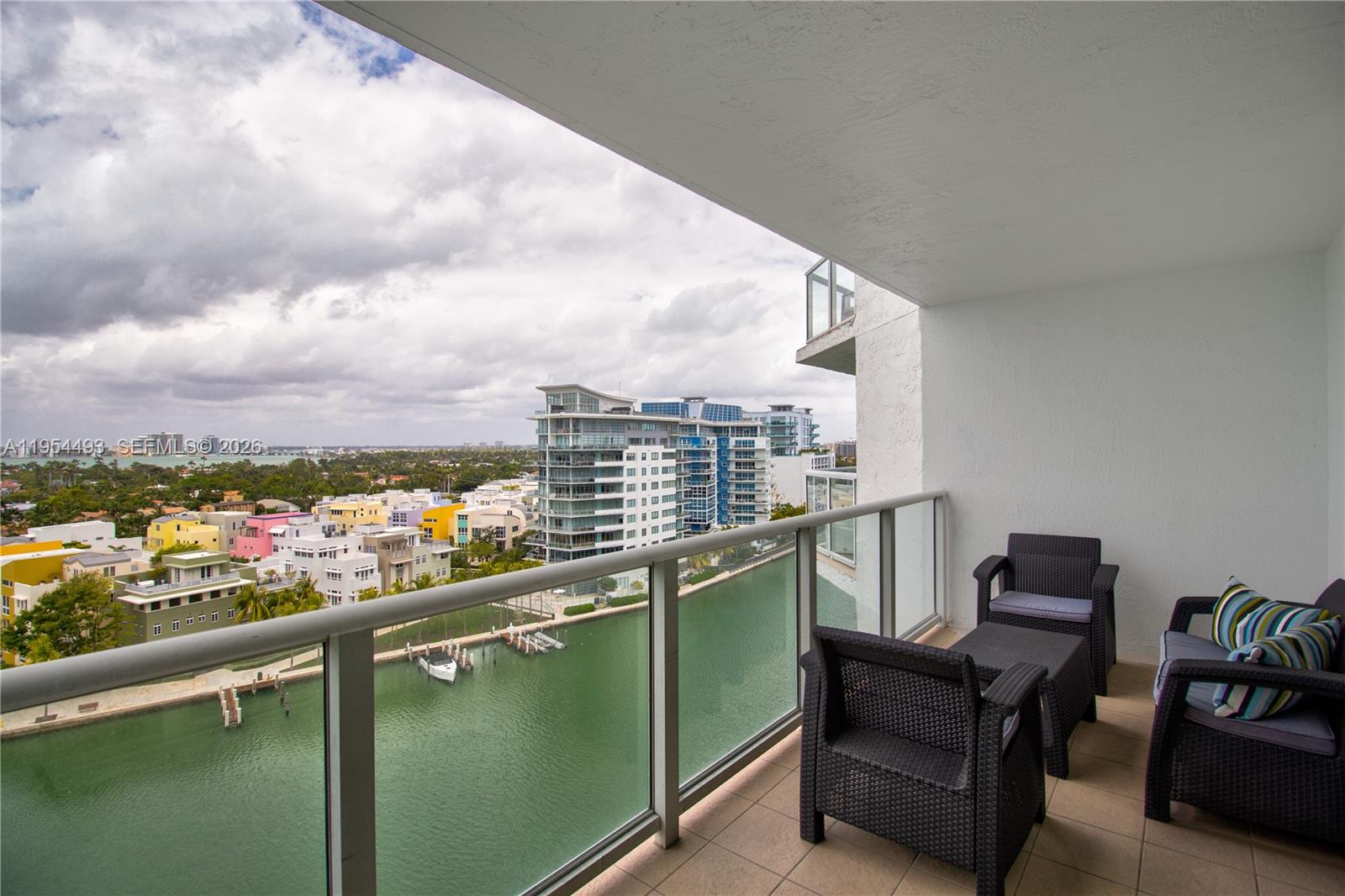 5900 Collins Ave 1207