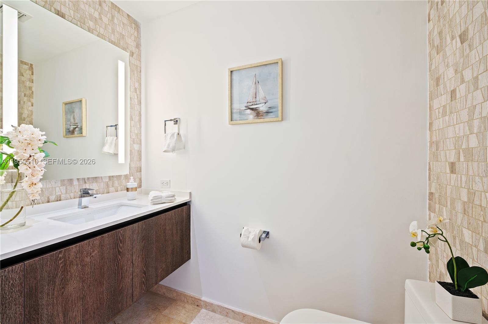 RISE CONDO - Residential