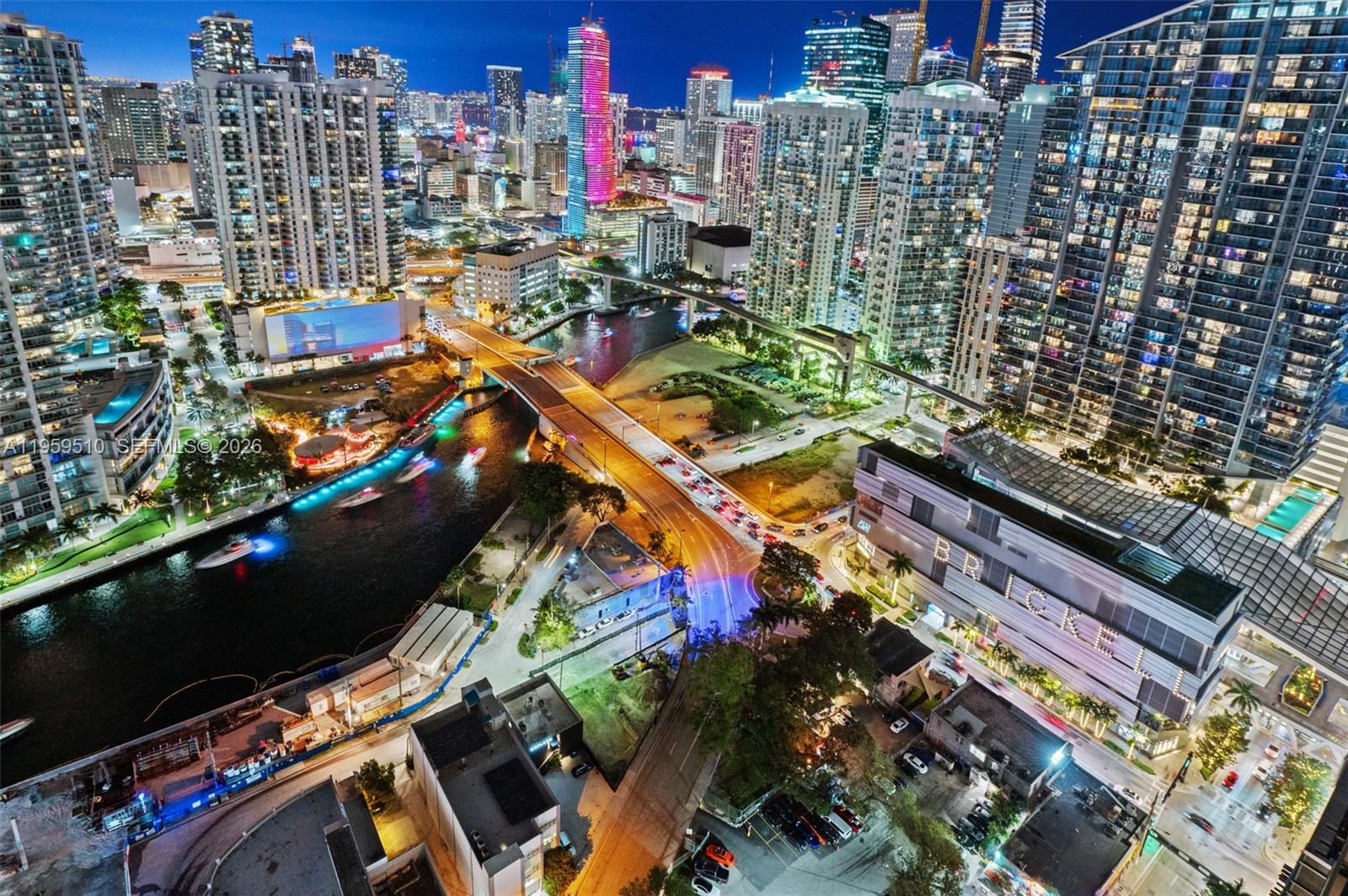 RISE CONDO - Residential