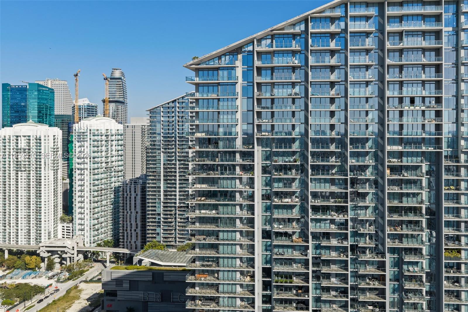 RISE CONDO - Residential