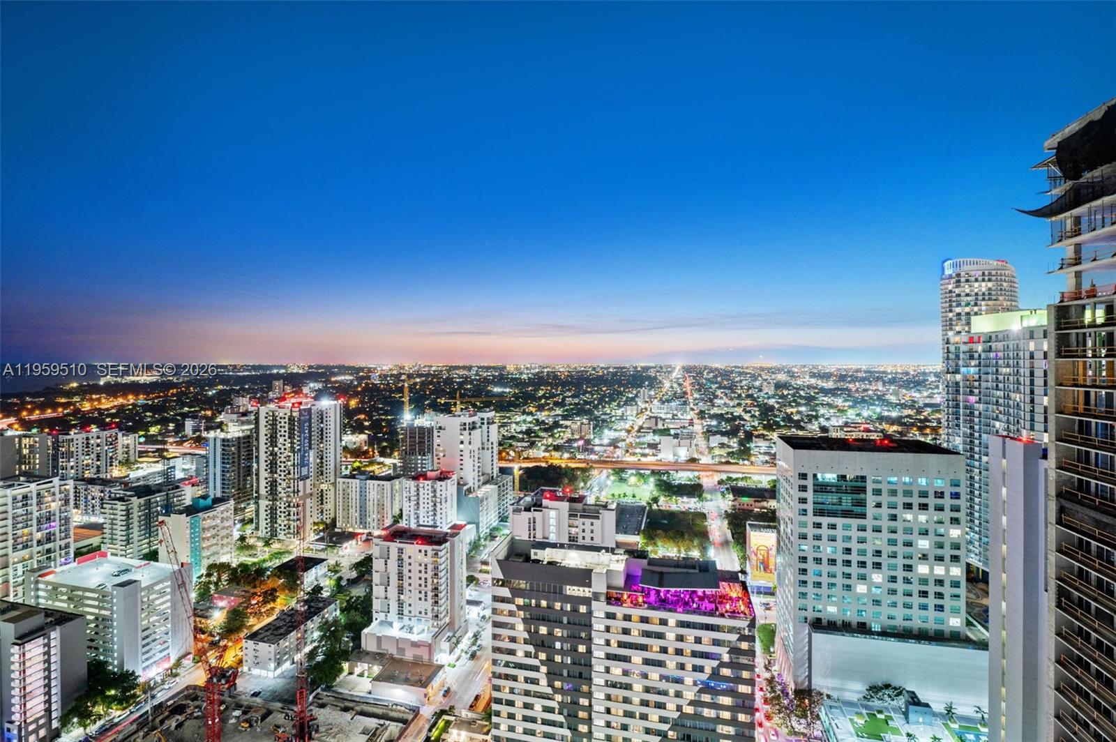 RISE CONDO - Residential