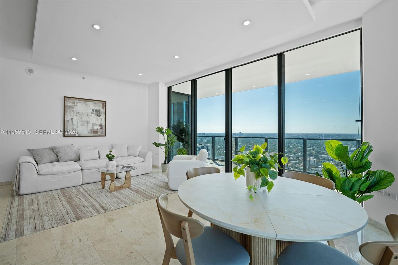 RISE CONDO - Residential