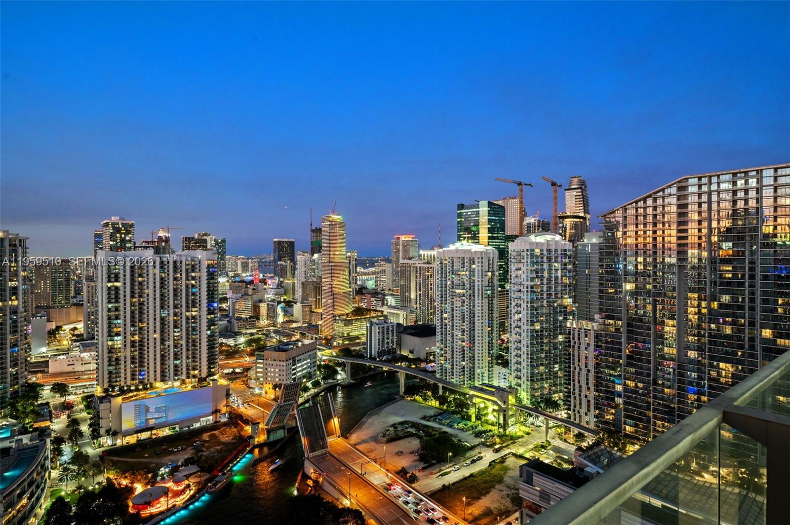 RISE CONDO - Residential