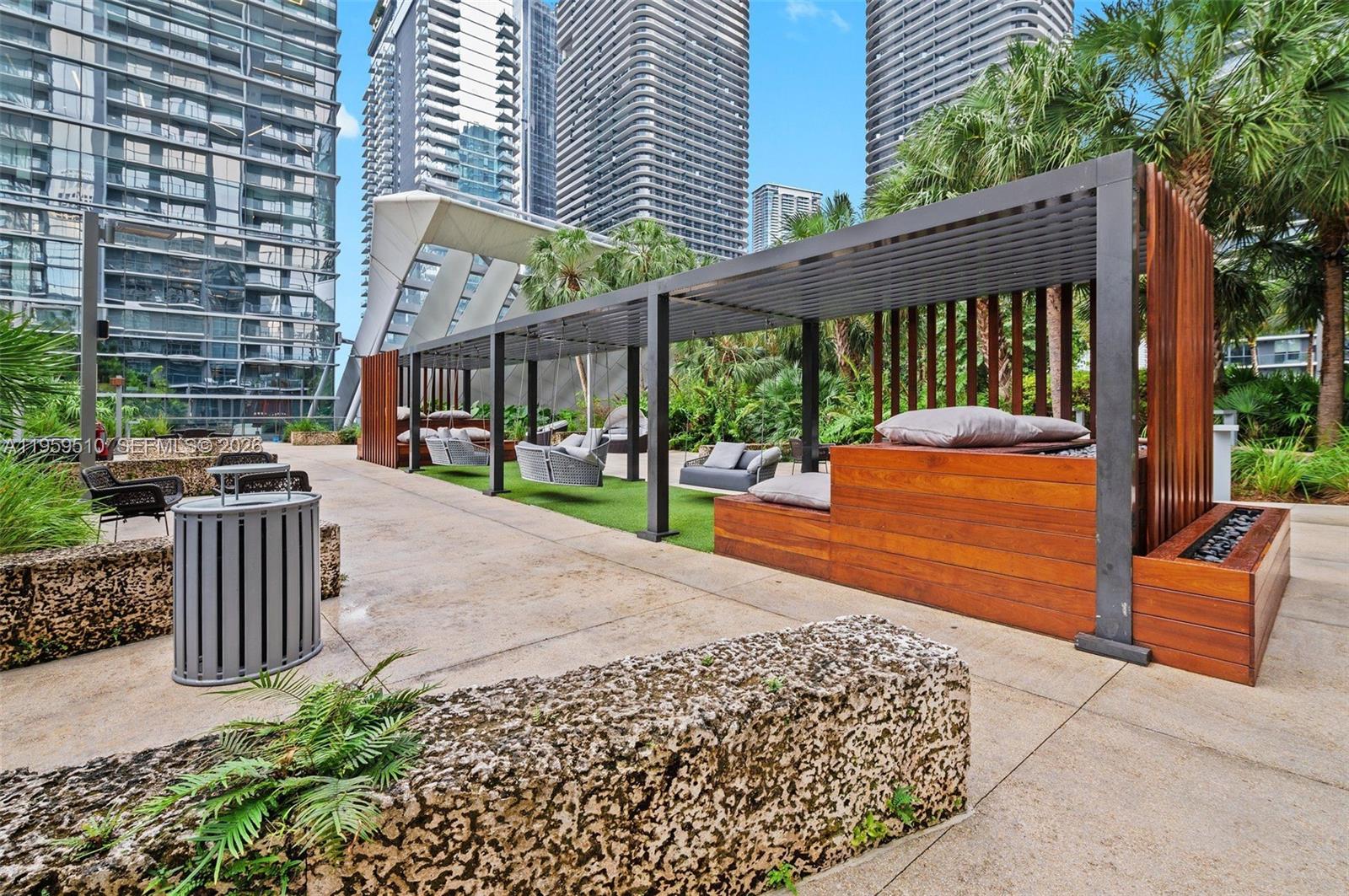 RISE CONDO - Residential