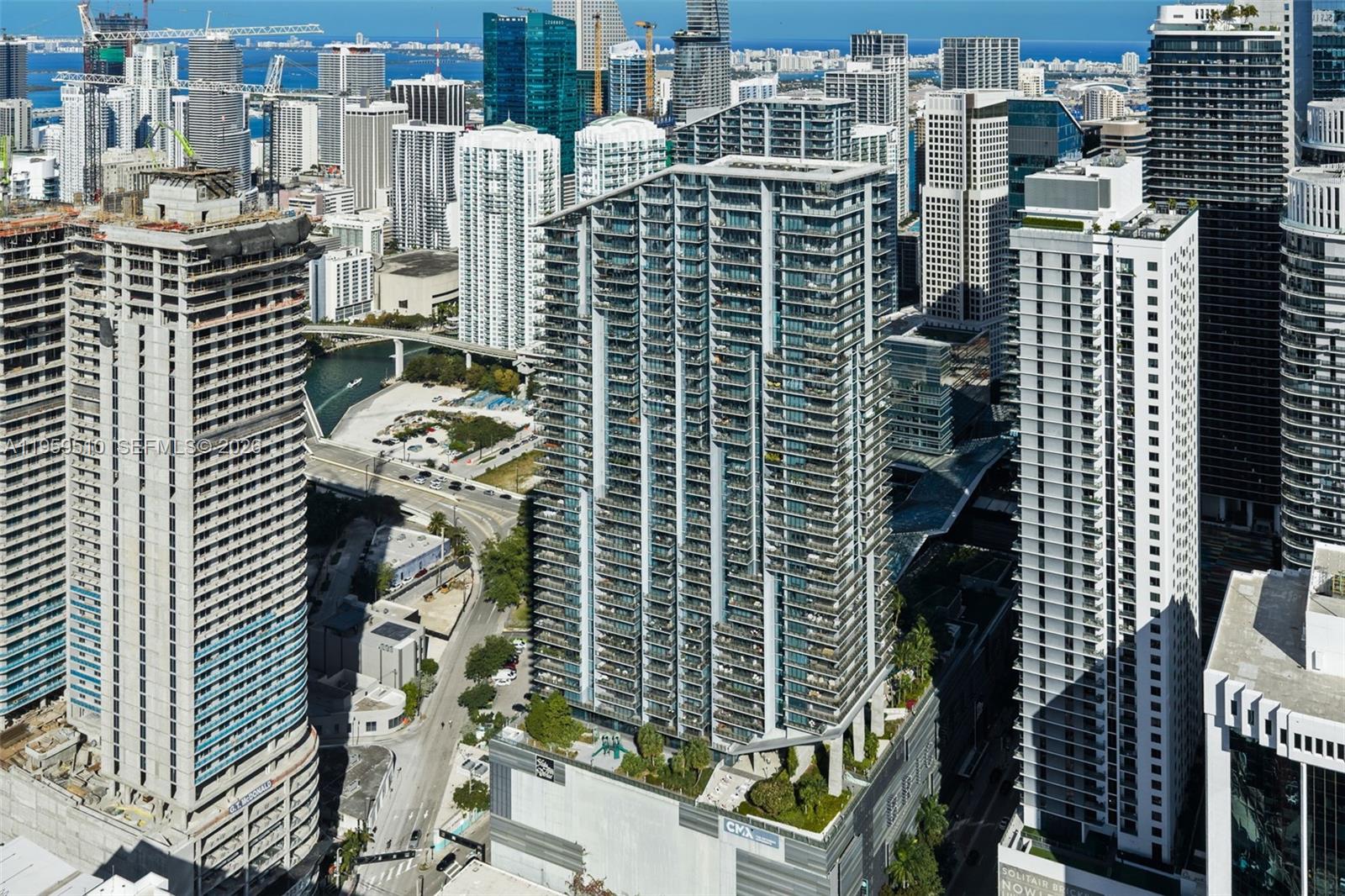 RISE CONDO - Residential