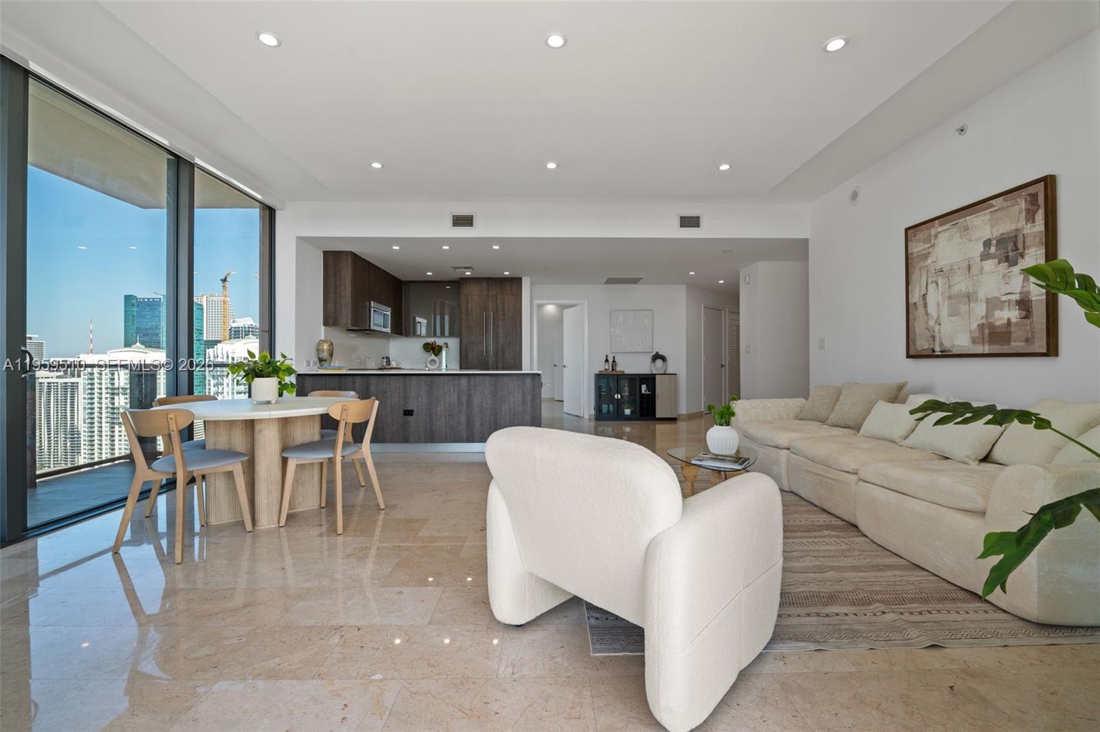 RISE CONDO - Residential