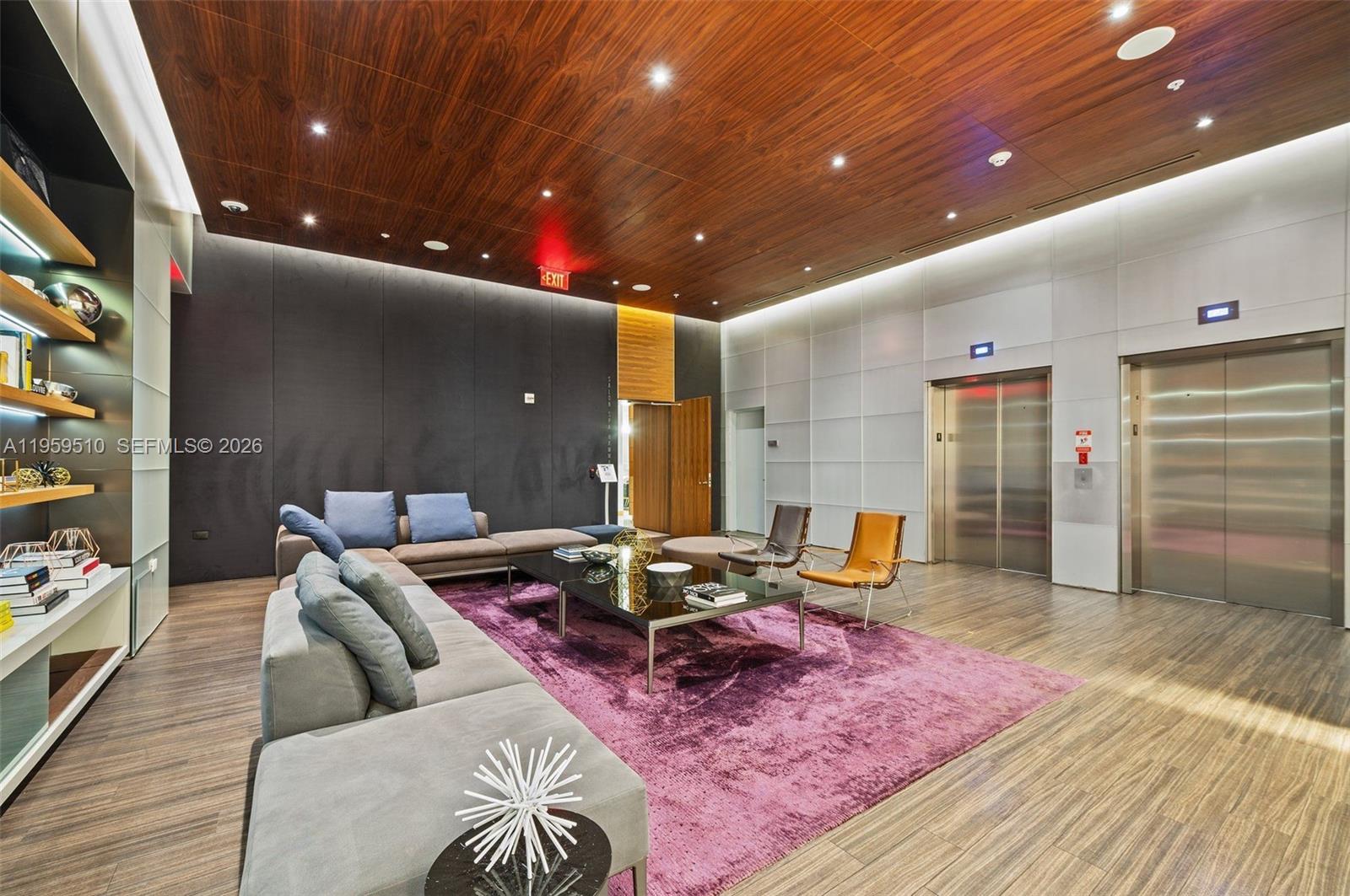 RISE CONDO - Residential